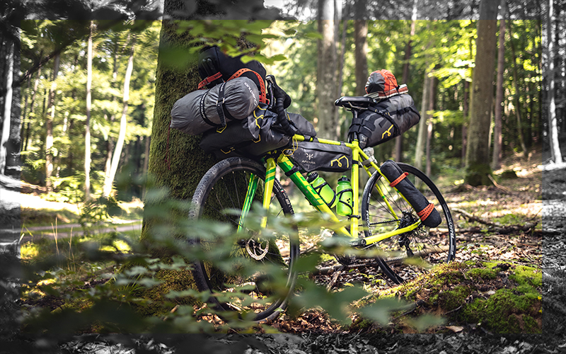 Bicicleta de gravel para bikepacking Bicicleta de gravel para bikepacking
